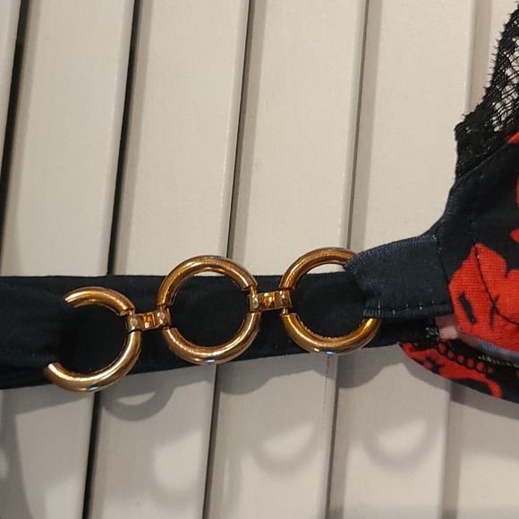 Dressy long tank top w- coppertone black strap. Red-black w lace NWT. - Picture 3 of 5